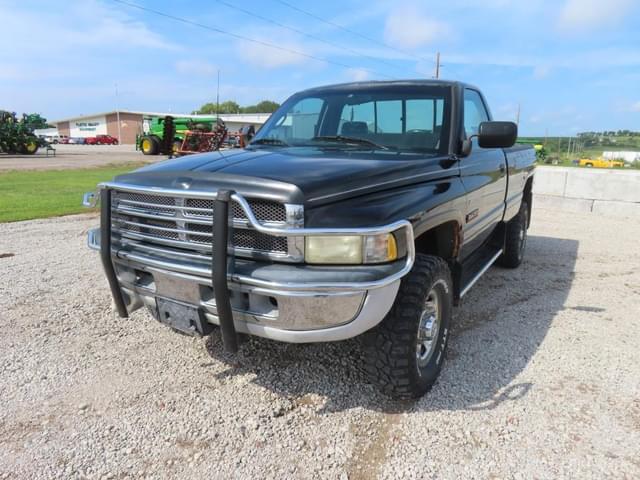 Image of Dodge Ram 2500 equipment image 1