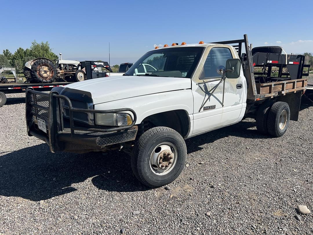 Image of Dodge Ram 3500 Primary image
