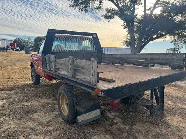 Image of Dodge Ram 3500 equipment image 3