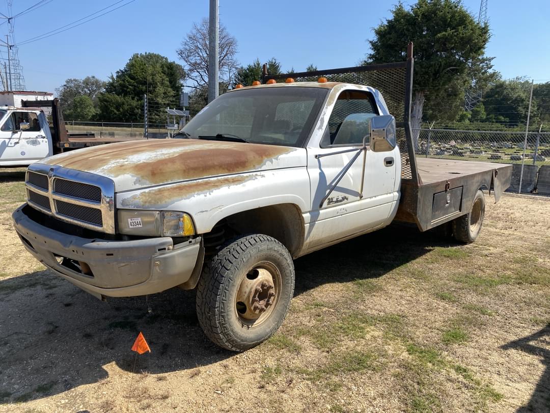 Image of Dodge Ram 3500 Primary image
