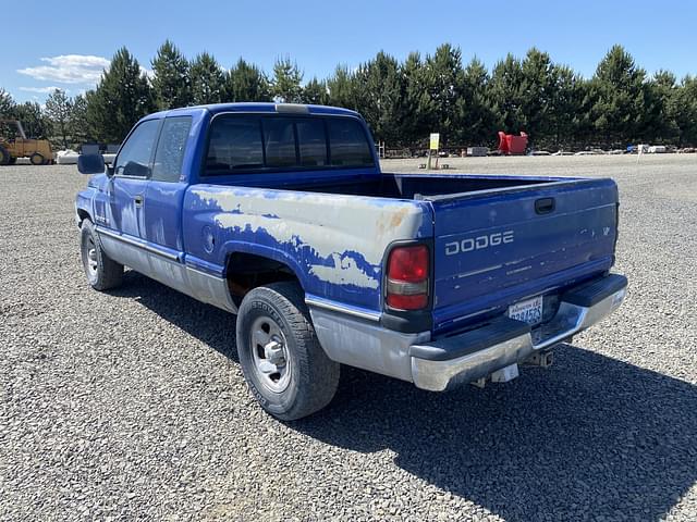 Image of Dodge Ram 1500 equipment image 2