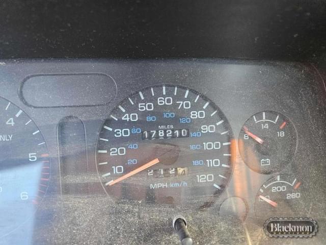 Image of Dodge Ram 1500 equipment image 2