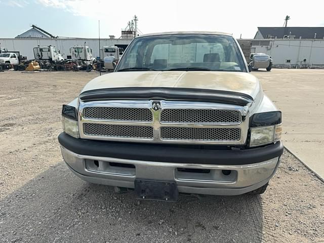 Image of Dodge Ram 2500 equipment image 1