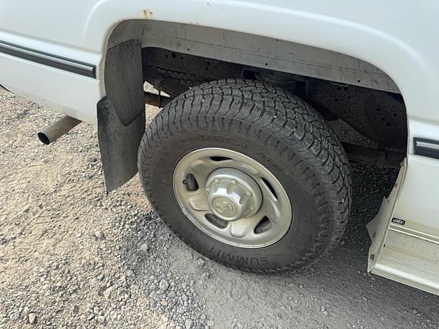 Image of Dodge Ram 2500 equipment image 4