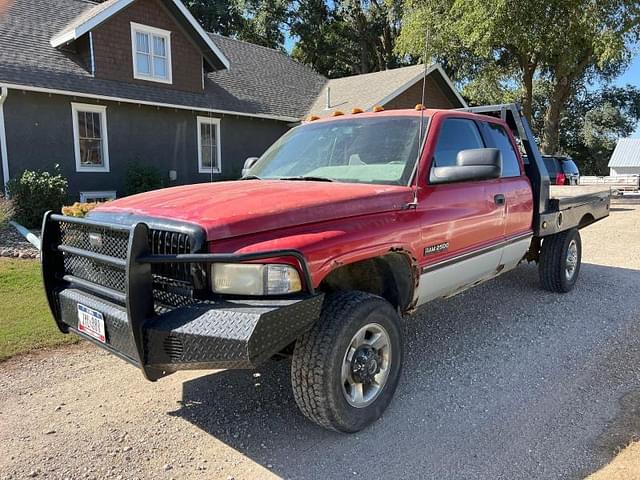 Image of Dodge Ram 2500 equipment image 1