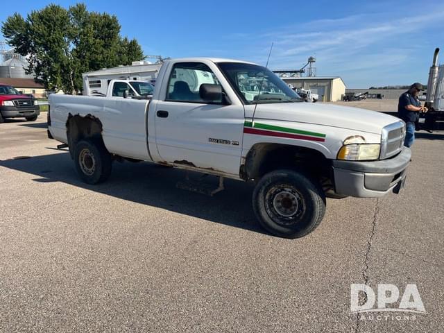 Image of Dodge Ram 2500 equipment image 1