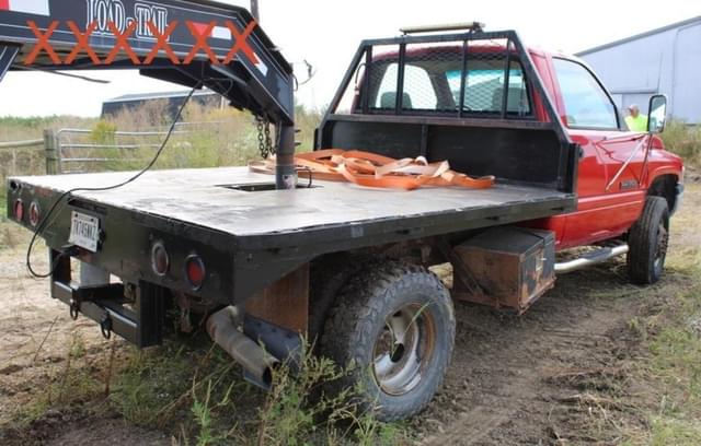 Image of Dodge Ram 3500 equipment image 3