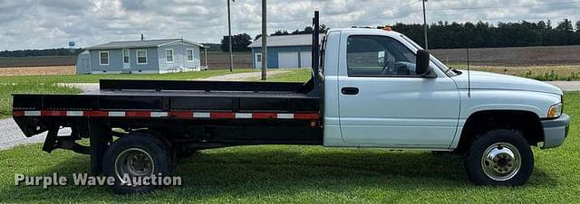 Image of Dodge Ram 3500 equipment image 3