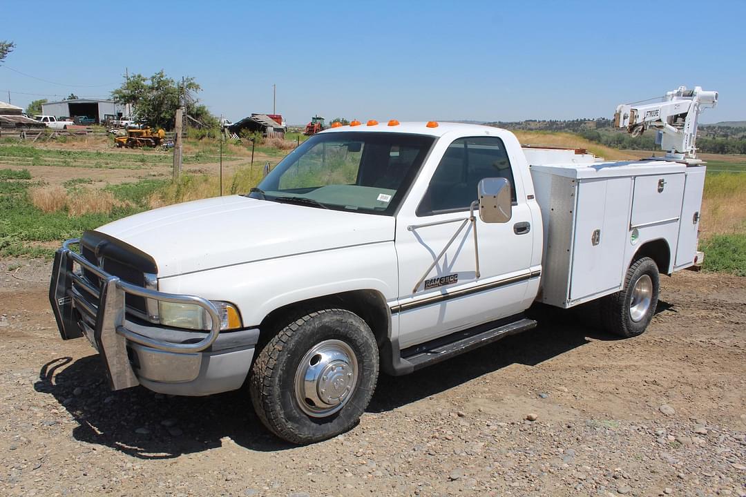 Image of Dodge Ram 3500 Primary image