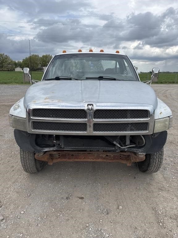 Image of Dodge Ram 3500 equipment image 1