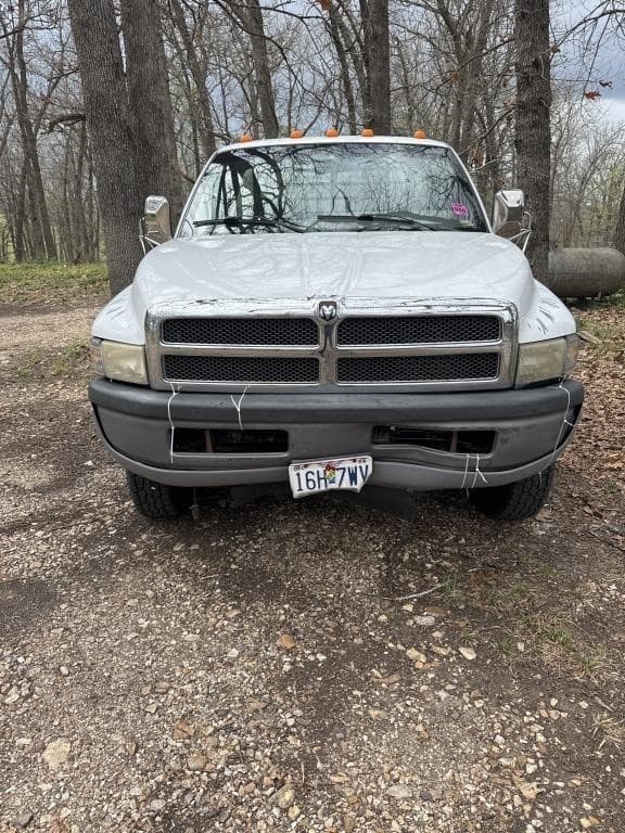 Image of Dodge Ram 3500 equipment image 4