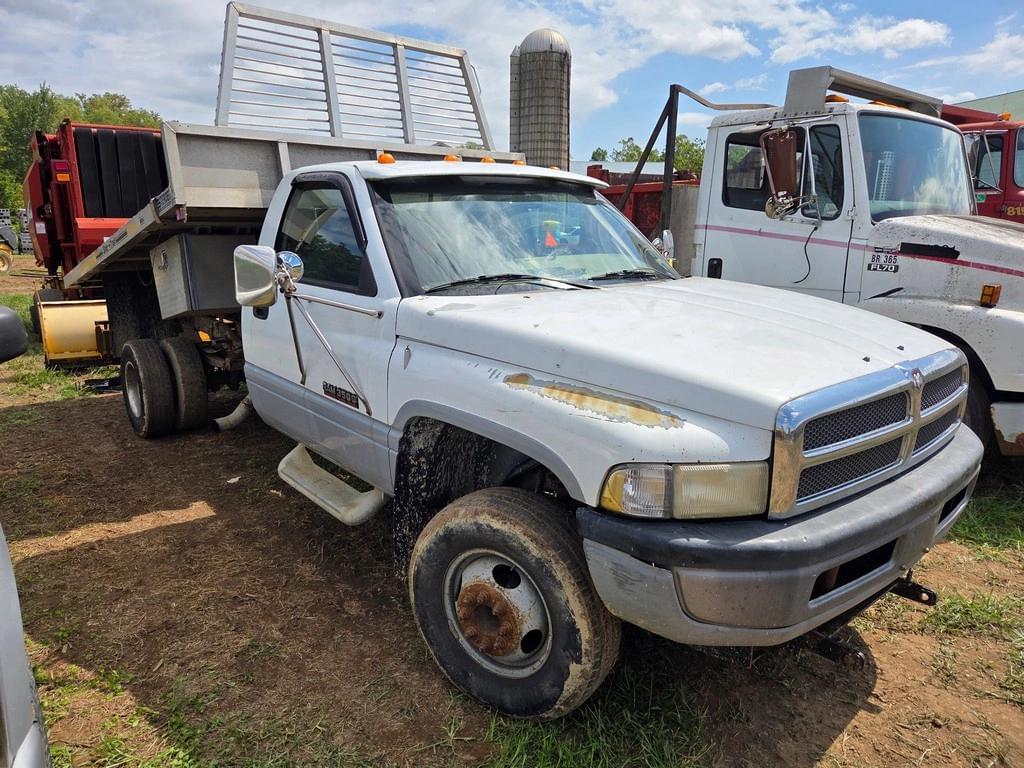Image of Dodge Ram 3500 Primary image