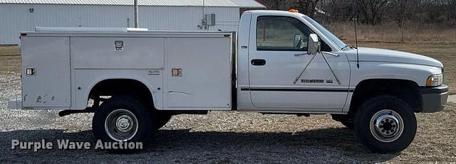 Image of Dodge Ram 3500 equipment image 3