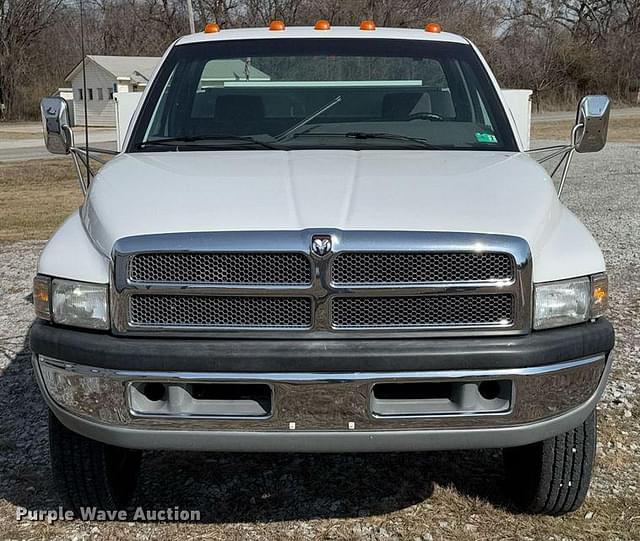 Image of Dodge Ram 3500 equipment image 1