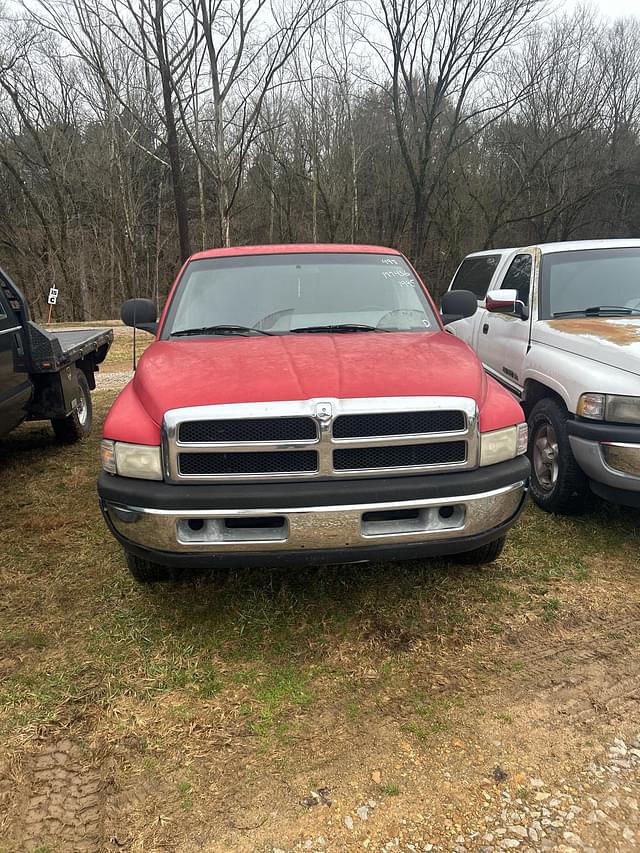 Image of Dodge Ram 1500 equipment image 1