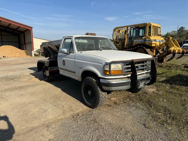 Image of Ford F-350 equipment image 1