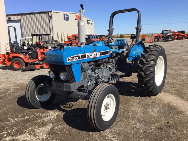 Image of Ford 3930 equipment image 1
