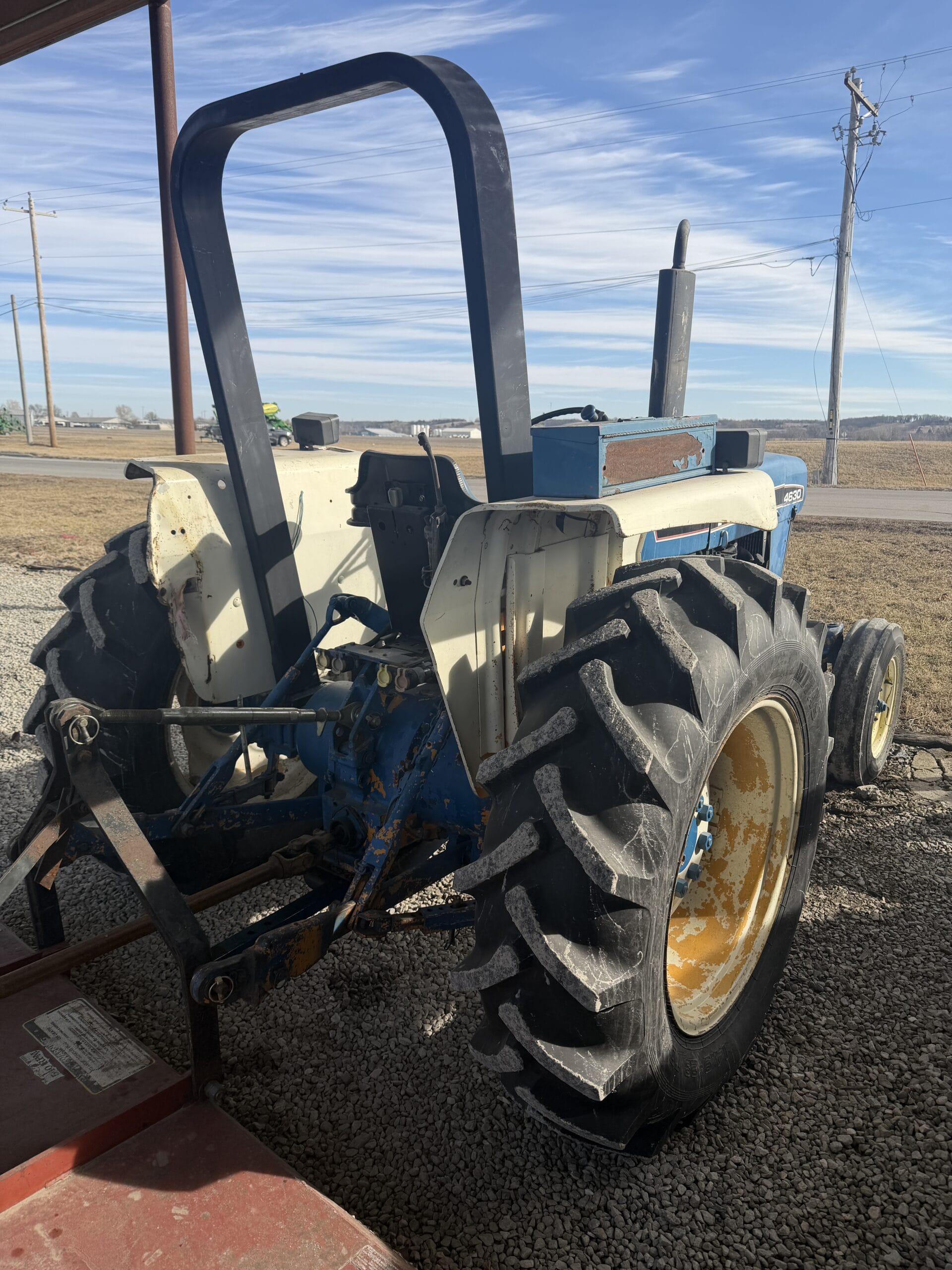 1995 Ford 4630 Equipment Image0