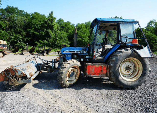 Image of Ford 4630 equipment image 1