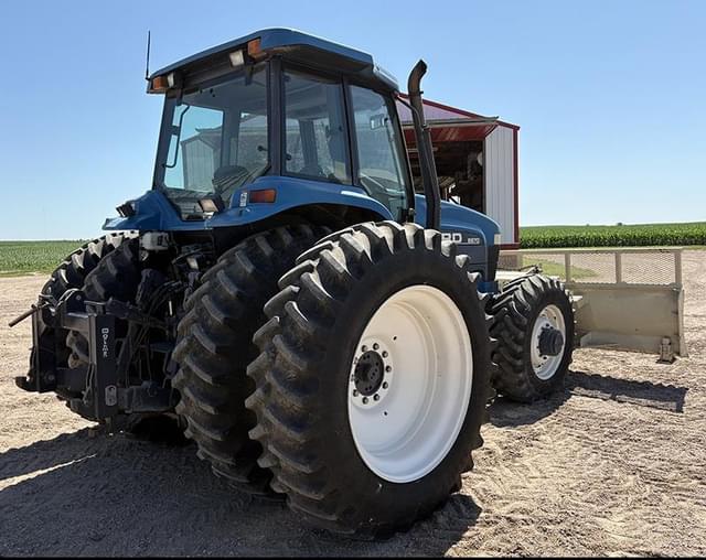 Image of New Holland 8870 equipment image 3
