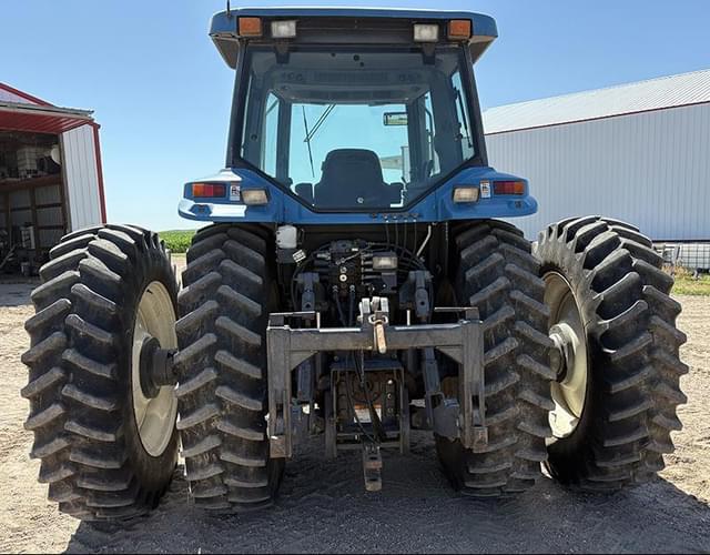 Image of New Holland 8870 equipment image 4