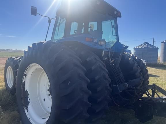 Image of New Holland 8970 equipment image 3