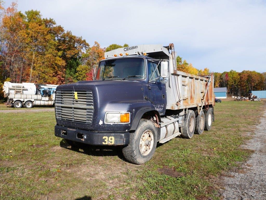 Image of Ford 9000 Primary image