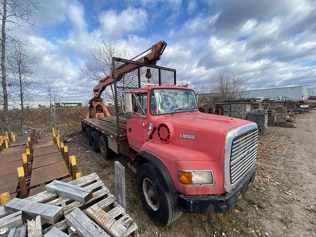 Image of Ford 9000 equipment image 1