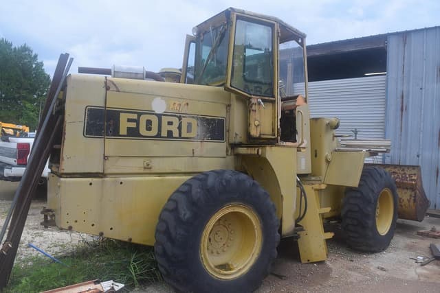 Image of Ford A64 equipment image 1