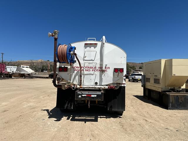 Image of Ford Aeromax L9000 equipment image 4