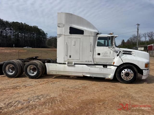 Image of Ford LTL9000 equipment image 1