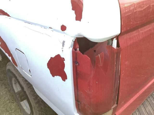 Image of Ford F-350 equipment image 4