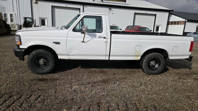 Image of Ford F-150 equipment image 1