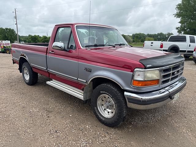 Image of Ford F-150 equipment image 2
