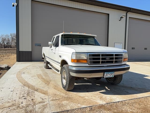 Image of Ford F-250 equipment image 1