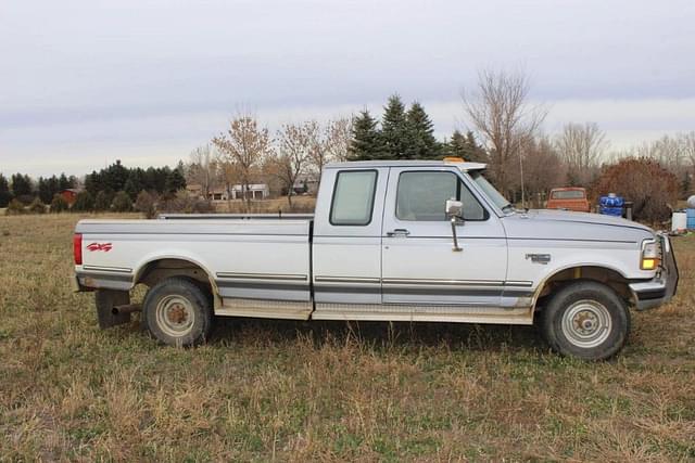 Image of Ford F-250 equipment image 3