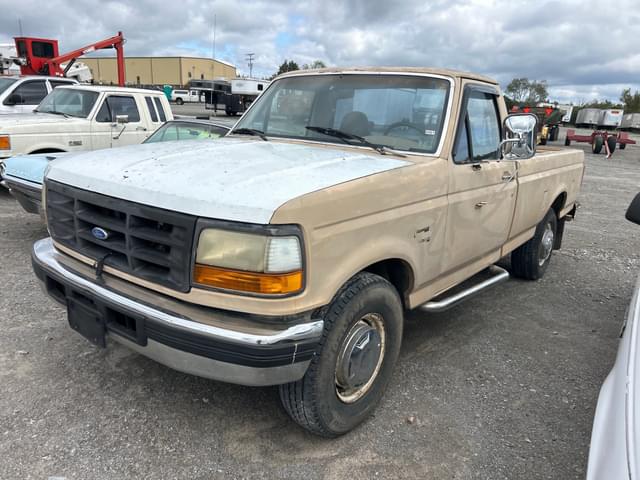 Image of Ford F-250 equipment image 2