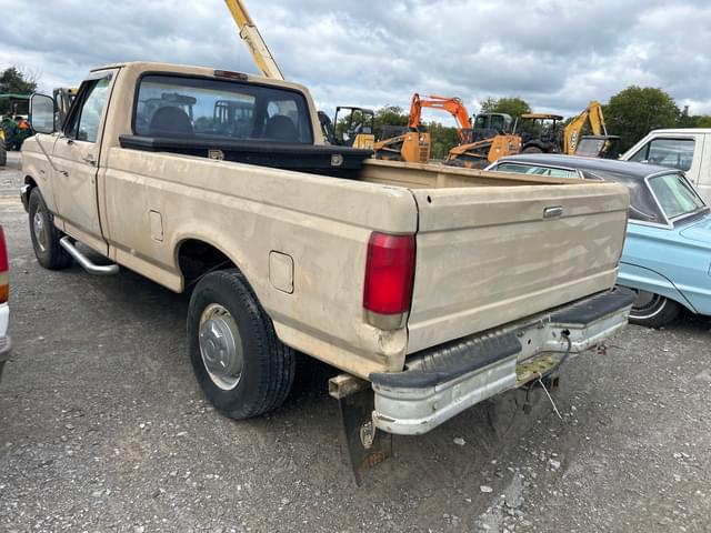 Image of Ford F-250 equipment image 3