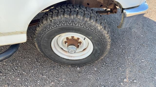 Image of Ford F-250 equipment image 3