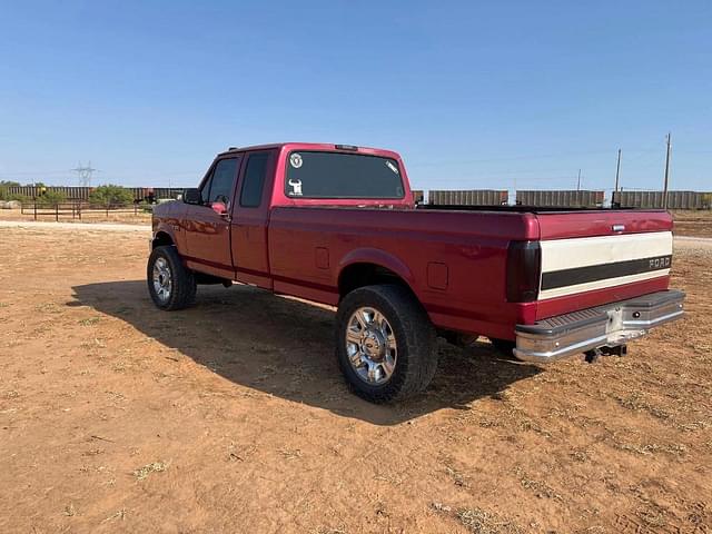 Image of Ford F-250 equipment image 4