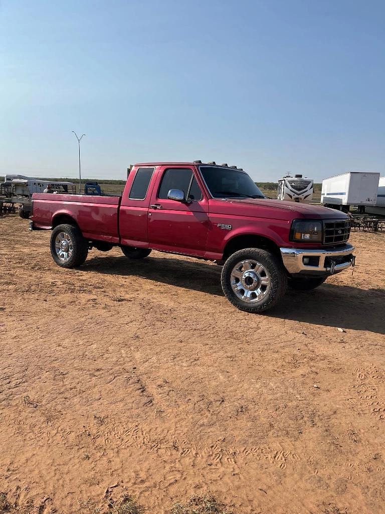 Image of Ford F-250 Primary image