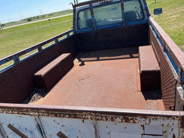 Image of Ford F-250 equipment image 4