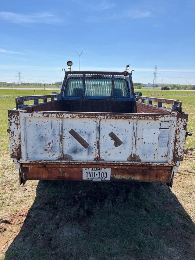 Image of Ford F-250 equipment image 3