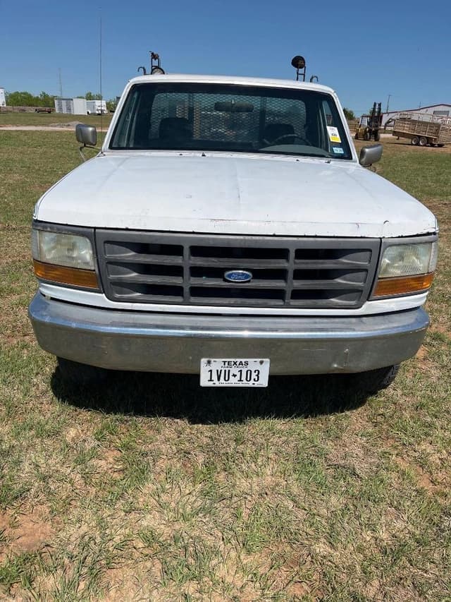 Image of Ford F-250 equipment image 1