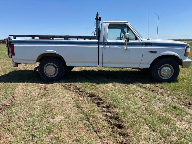 Image of Ford F-250 equipment image 2