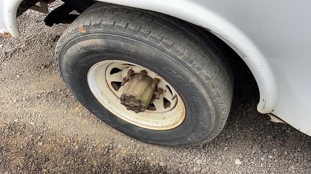 Image of Ford F-250 equipment image 4