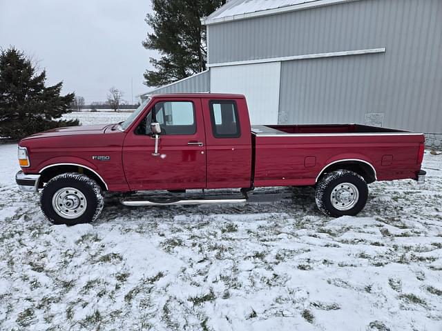 Image of Ford F-250 equipment image 1