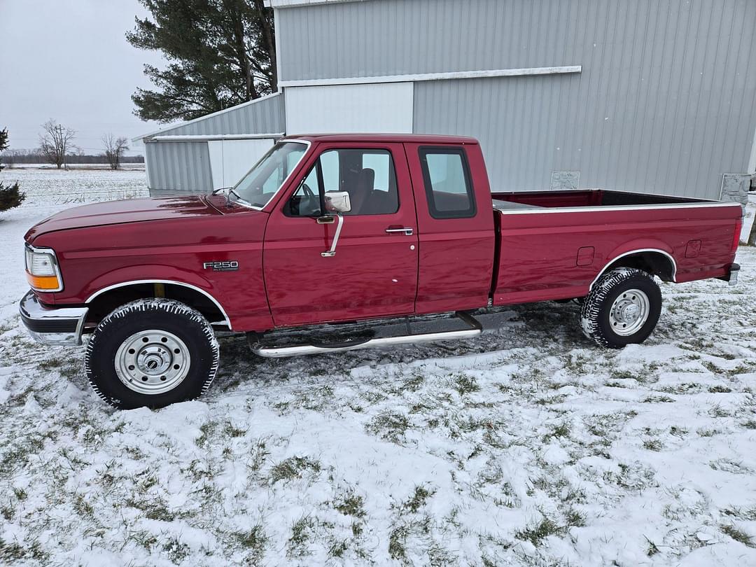 Image of Ford F-250 Primary image