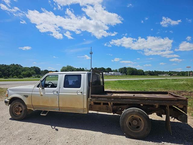 Image of Ford F-350 equipment image 3