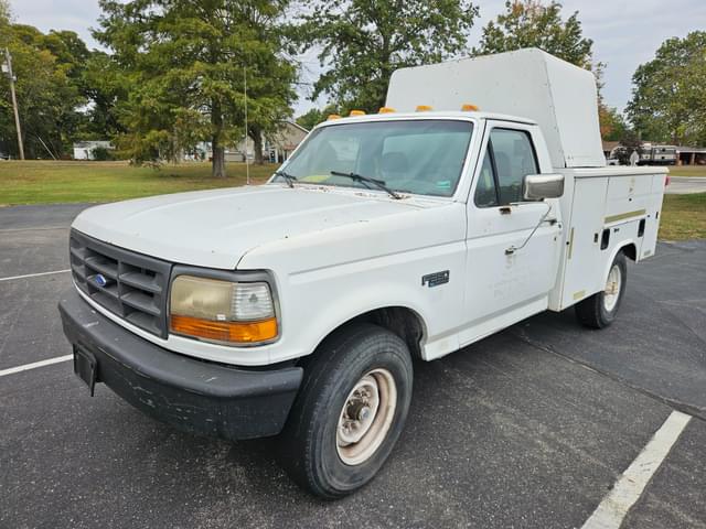 Image of Ford F-350 equipment image 1